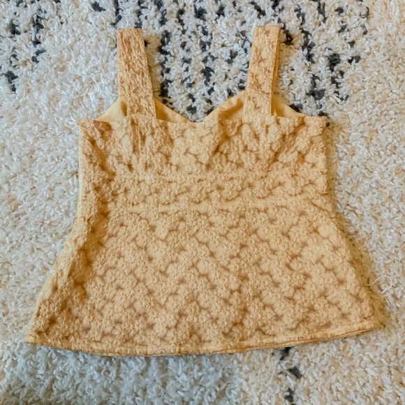 SOLD Vintage Liz & Co Pastel Embroidered Sleeveless Top - Picture 8 of 9